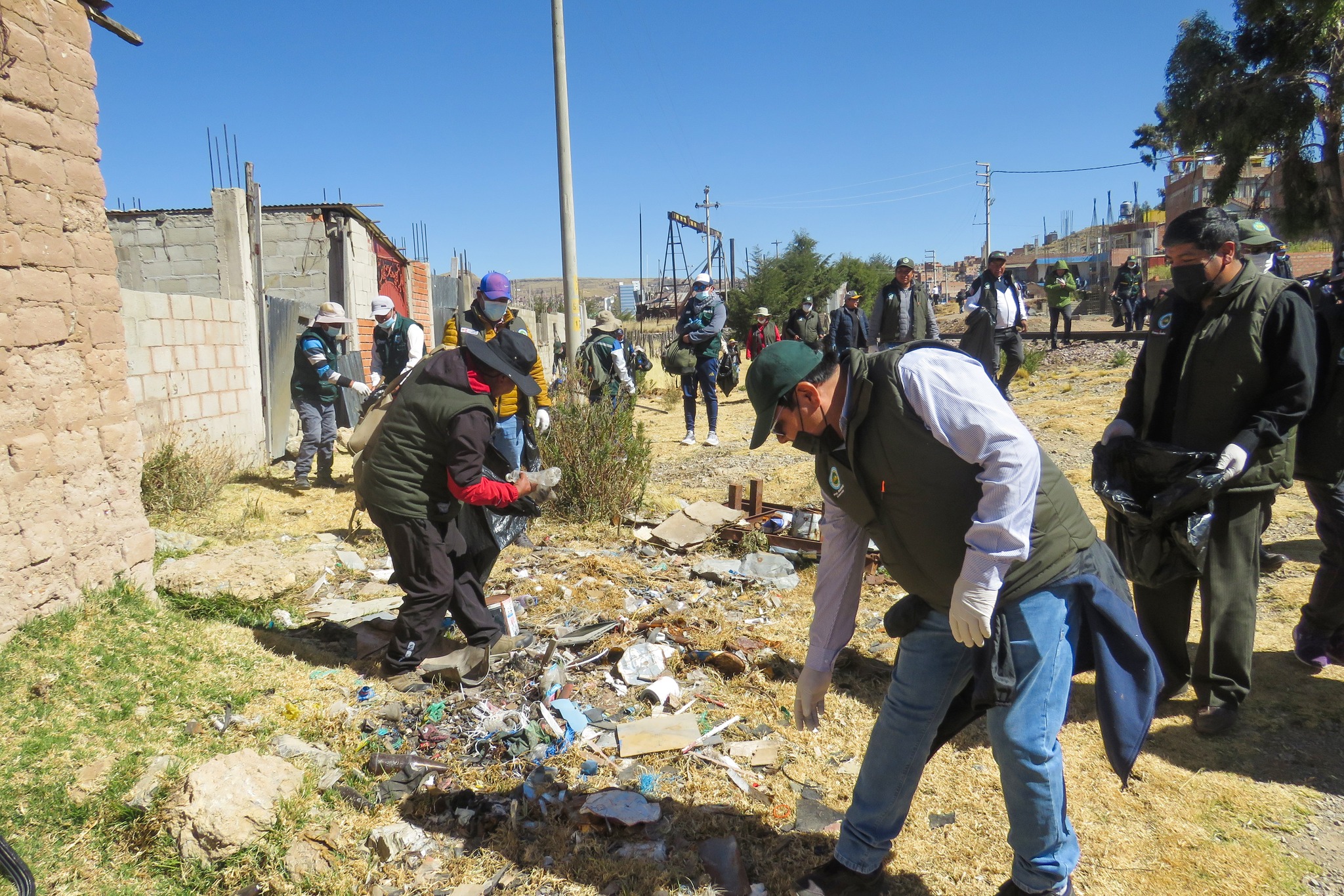 LA DIRECCION REGIONAL AGRARIA PUNO PARTICIPO DE LA JORNADA DE LIMPIEZA ORGANIZADO POR EL GOBIERNO REGIONAL