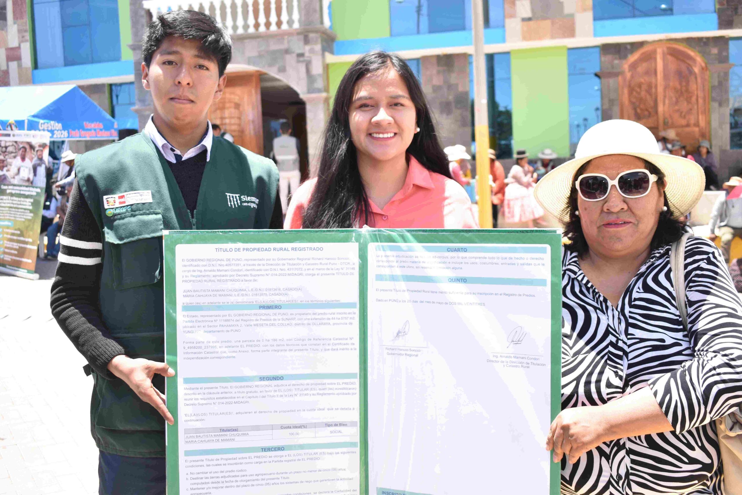 PARA DAR GARANTIA JURIDICA LA DIRECCON DE TITULACION Y CASTRO RURAL CONTINUA CON LA ENTREGA DE TITULOS DE PROPIEDAD RURAL.