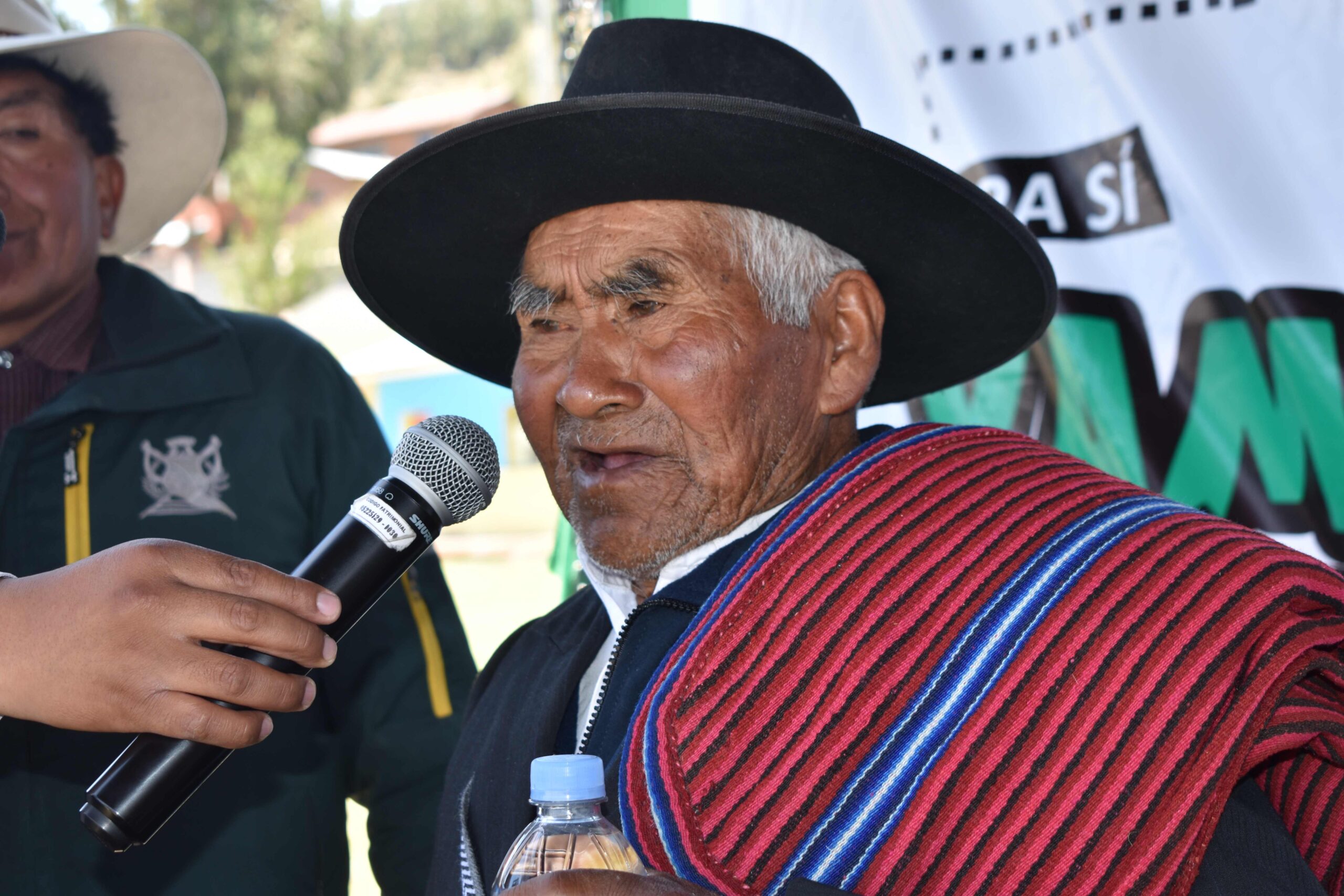 DIRECCION REGIONAL AGRARIA PUNO ENTREGA TITULOS DE PROPIEDAD RURAL PARA ASEGURAR LA PRODUCCION AGRARIA EN DIFERENTES PROVINCIAS