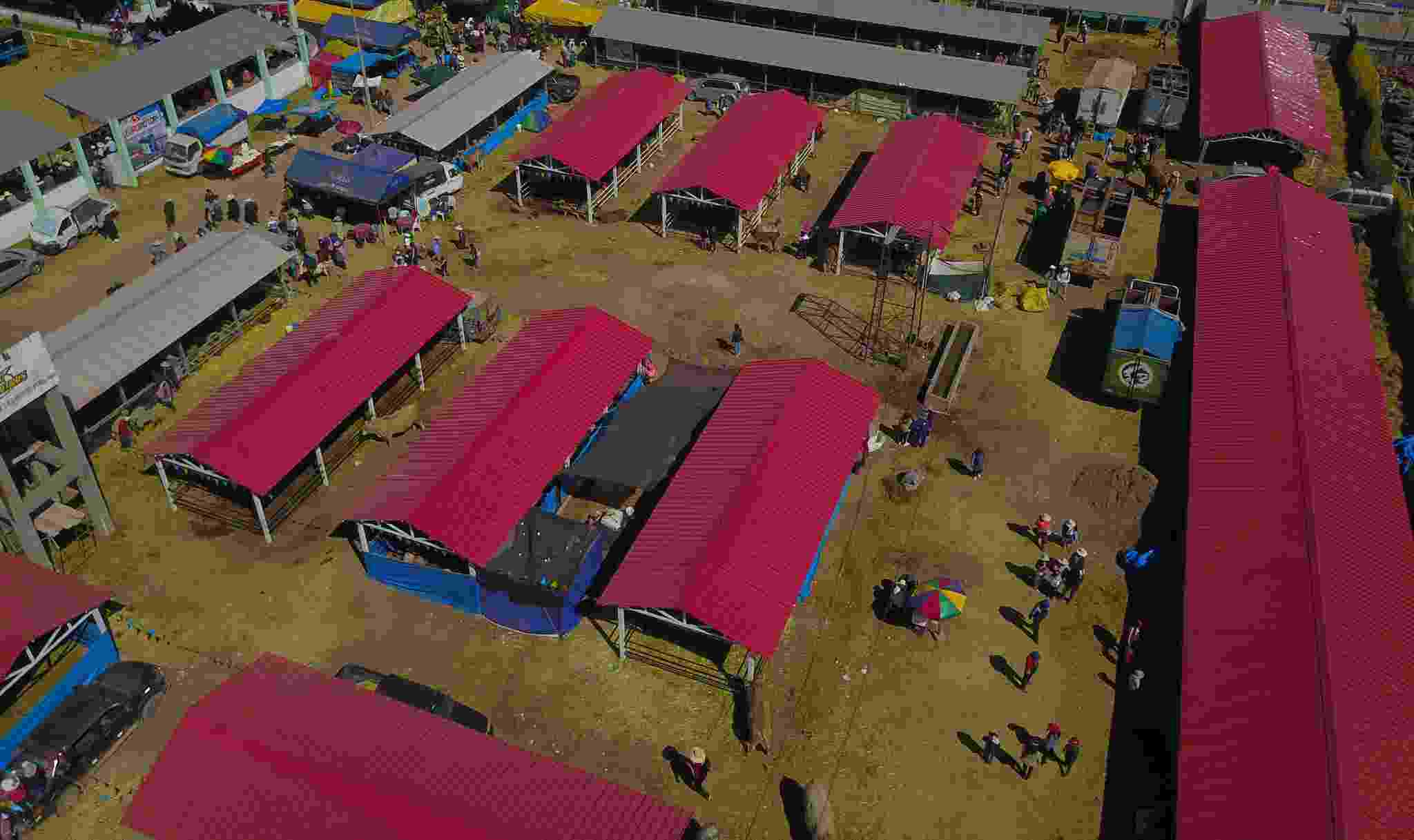 NUEVOS ALBERGUES DEL CAMPO FERIAL DE JULIACA SERVIRÁ PARA FERIAS NACIONALES E INTERNACIONALES