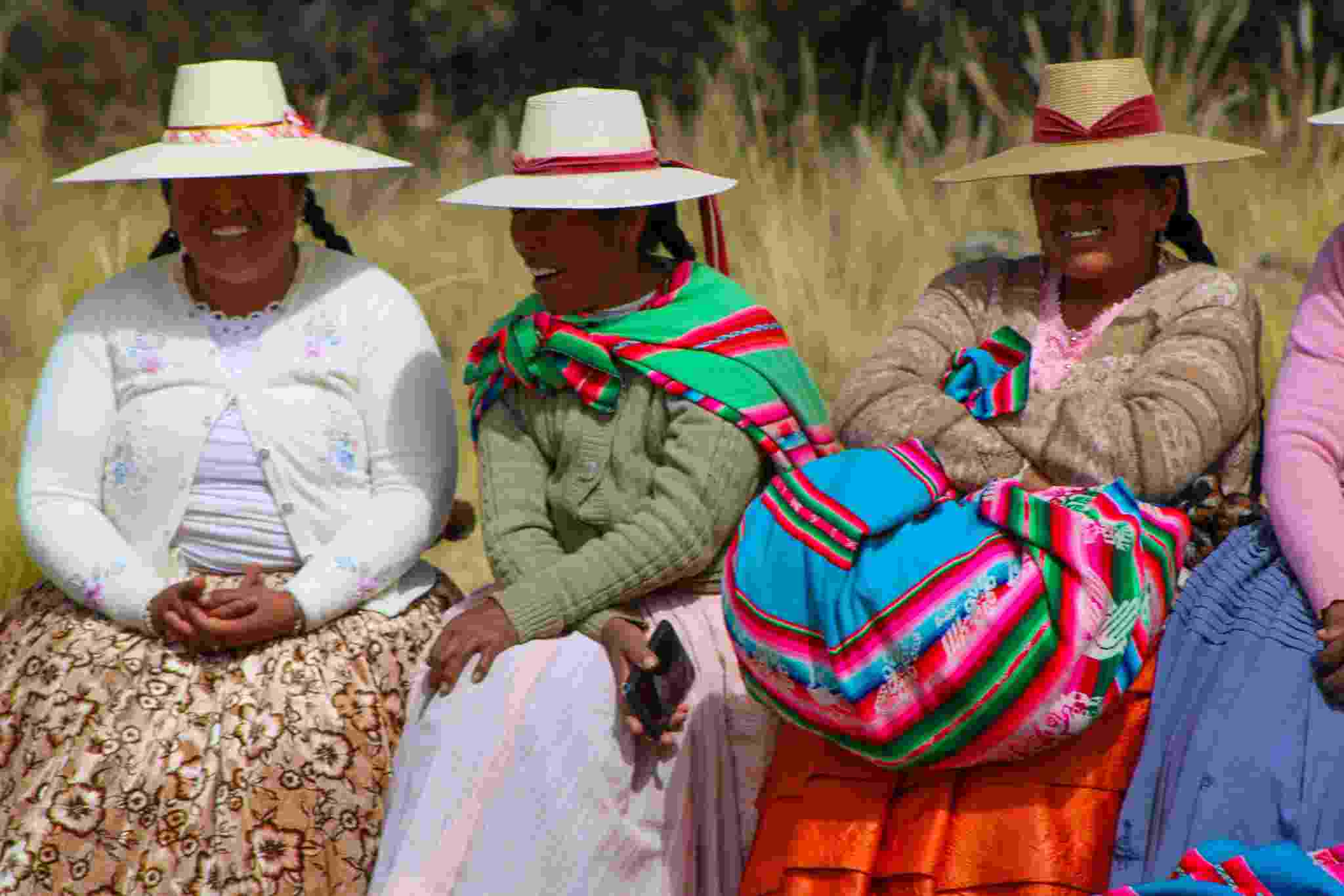 RECONOCIMIENTO A LA COMUNIDAD CAMPESINA DE LACOTUYO SE REALIZO EN EL DISTRITO DE ILAVE PROVINCIA DEL COLLAO
