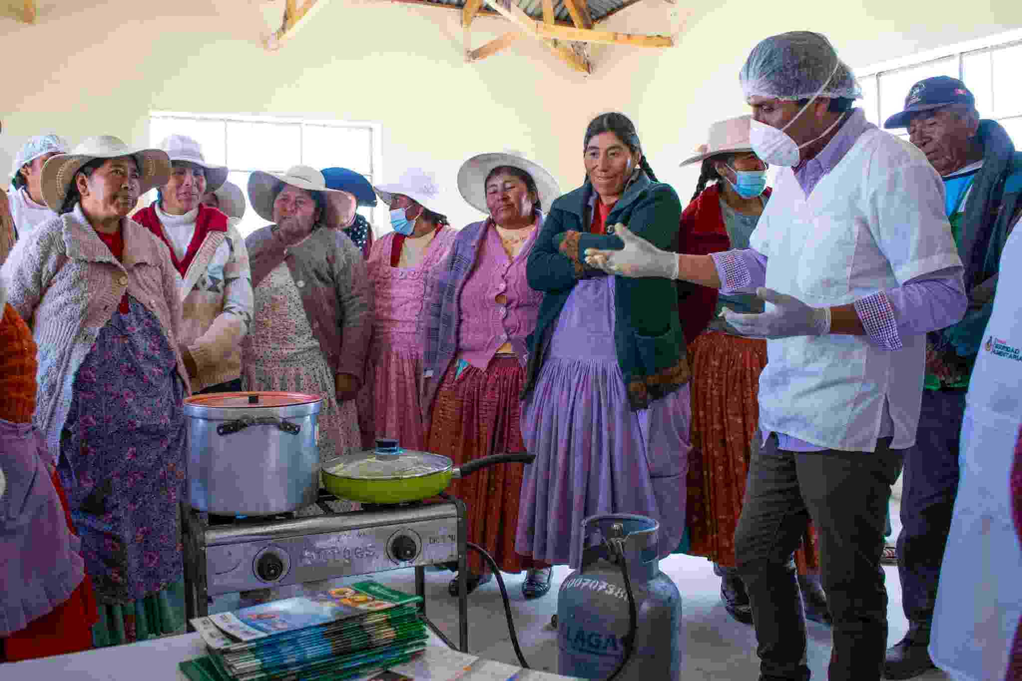 PREPARACION DEMOSTRATIVA DE MENUS SALUDABLES EN PLATERIA