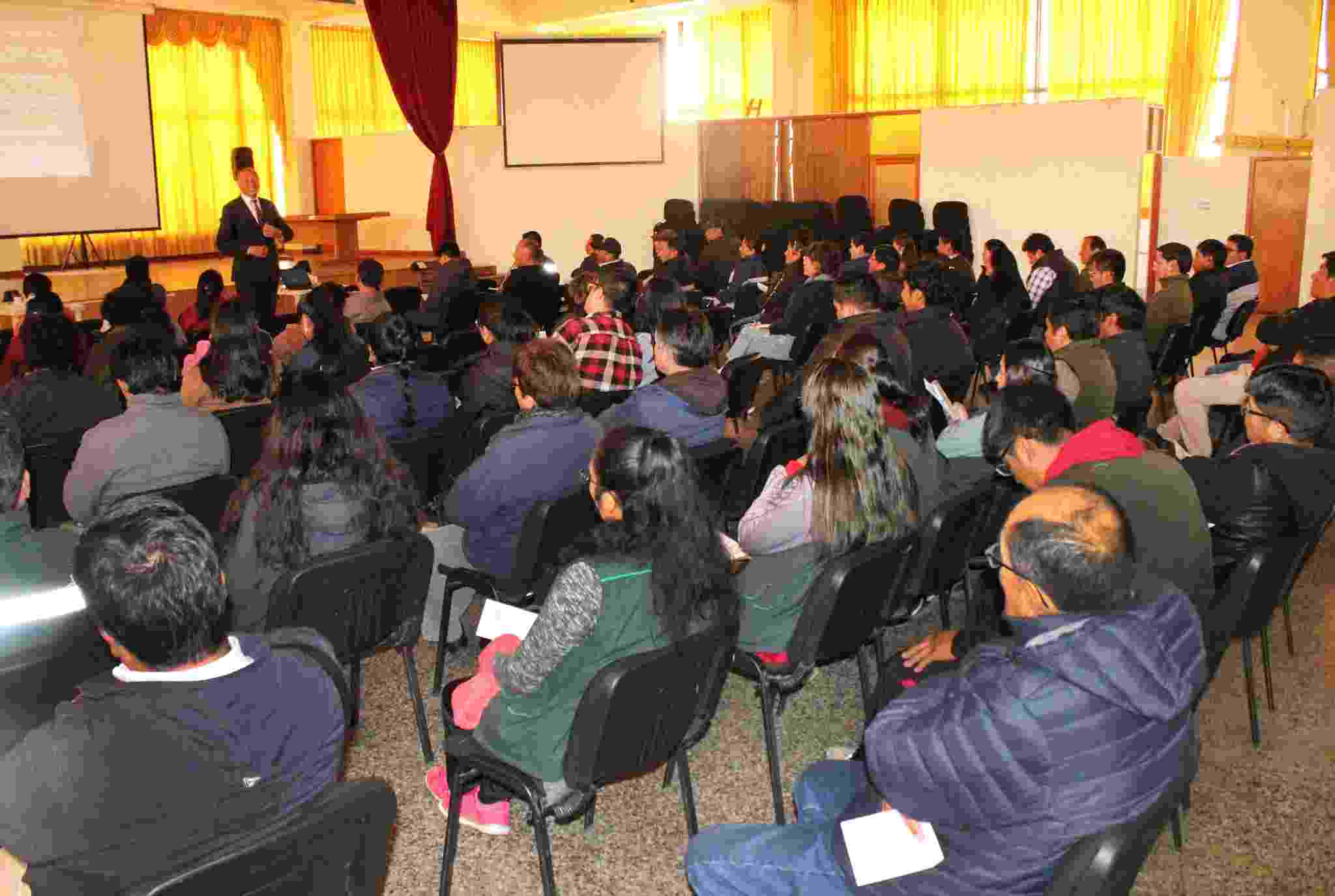 PERSONAL DE LA GERENCIA REGIONAL DE DESARROLLO AGRARIO PARTICIPA DE SEMINARIO