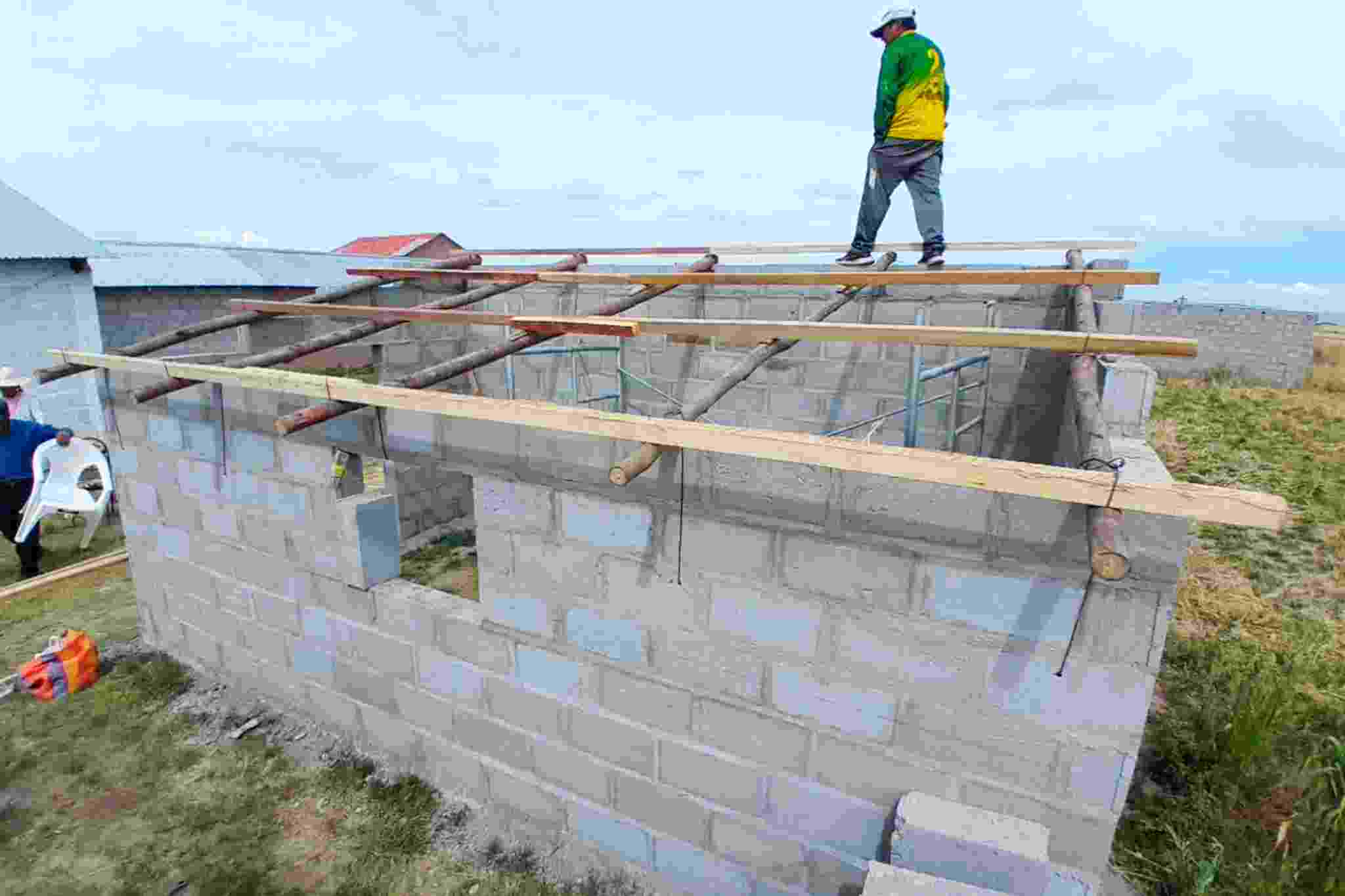 PROYECTO SEGURIDAD ALIMENTARIA INICIA CON TALLER DEMOSTRATIVO DE TECHADO DE BIOHUERTO EN EL DISTRITO DE HUATA