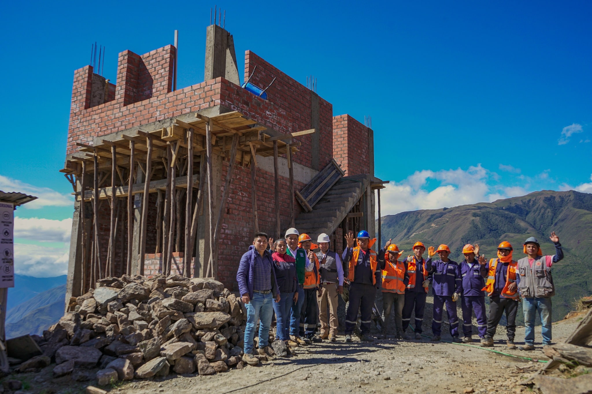 AVANZAN LAS OBRAS DE LOS MÓDULOS DE ACOPIO DE FRUTA EN SANDIA