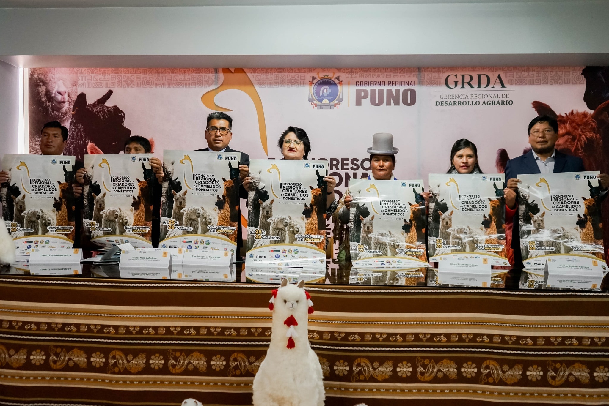EXITOSA CONFERENCIA DE PRENSA DEL I CONGRESO DE CRIADORES DE CAMÉLIDOS DOMÉSTICOS PUNO 2025.