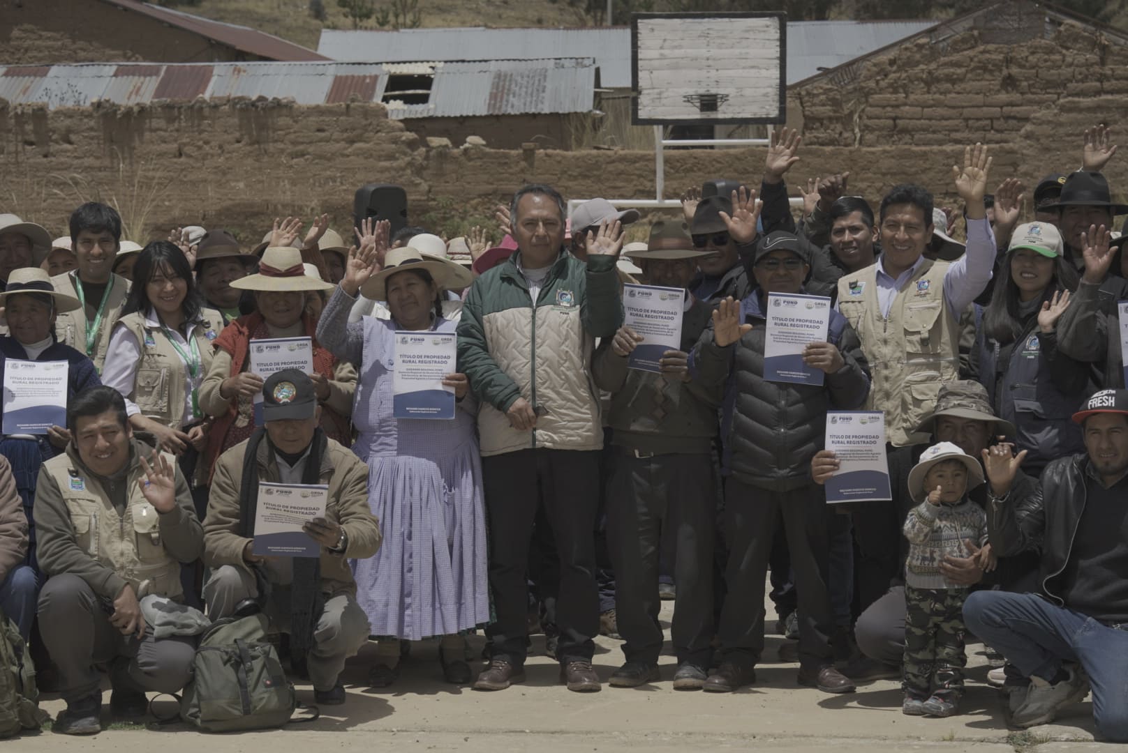 SEGUNDA ENTREGA DE TÍTULOS DE PROPIEDAD RURAL EN LA PARCIALIDAD DE MILLOJACHI.